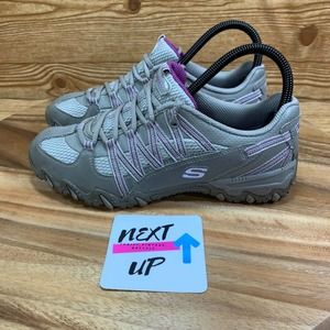 Skechers Taupe Leather Athletic Hiking Tread Shoe Women’s size 7.5 Low Sneakers